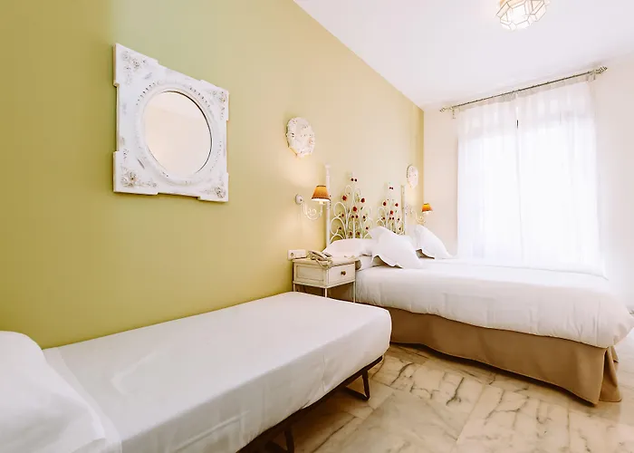 Basic Dona Manuela Hotel 2*