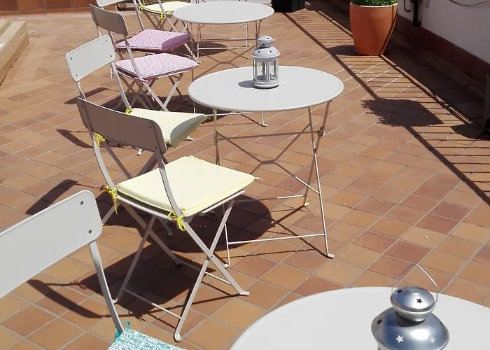 Basic Dona Manuela Hotel
