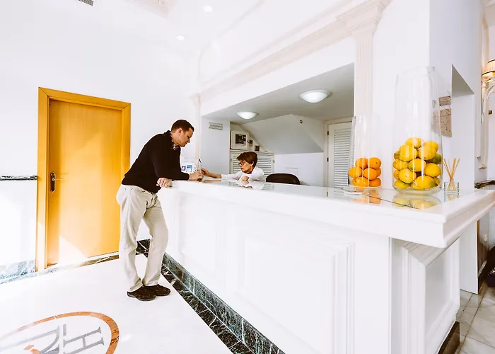 Hotel Basic Dona Manuela