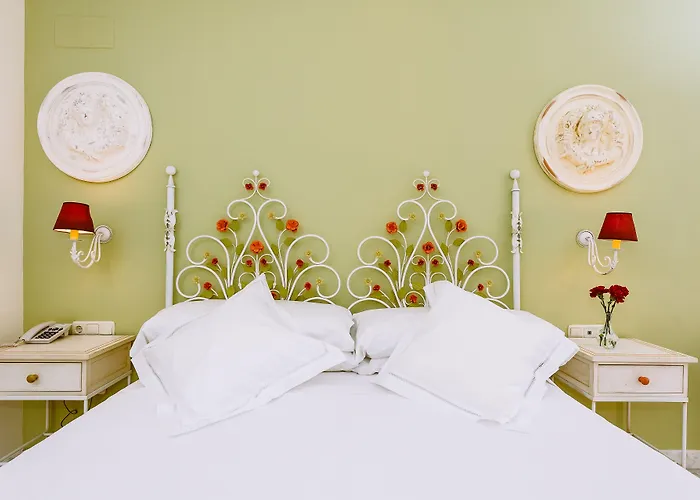 Hotel Basic Dona Manuela 2*