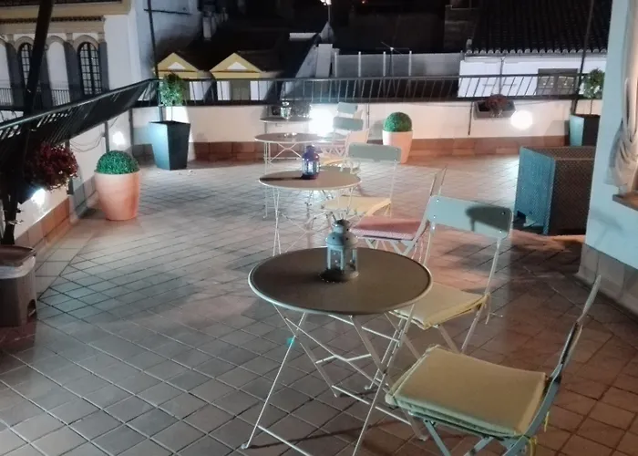 Basic Dona Manuela Hotel