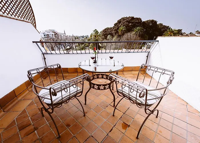 Basic Dona Manuela Hotel 2*