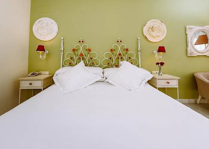 Basic Dona Manuela Sevilla