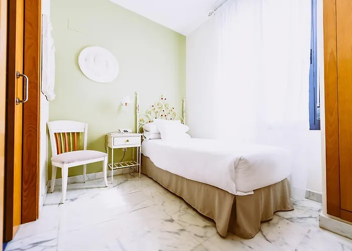 Basic Dona Manuela 2* Sevilla