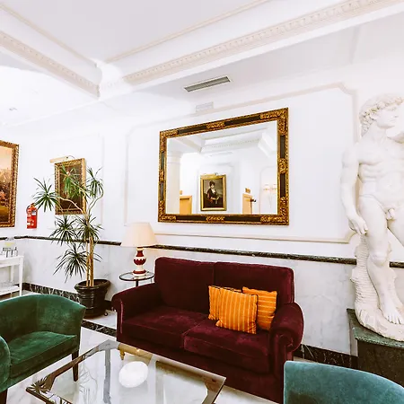 Basic Dona Manuela Hotel